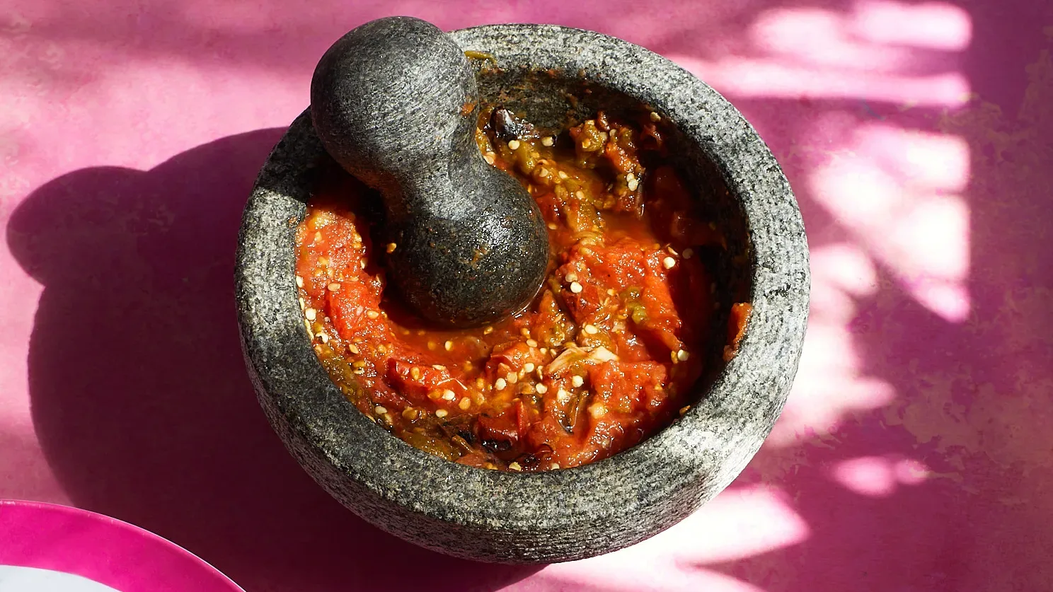 Molcajete Salsa for Better Results in a Home Kitchen