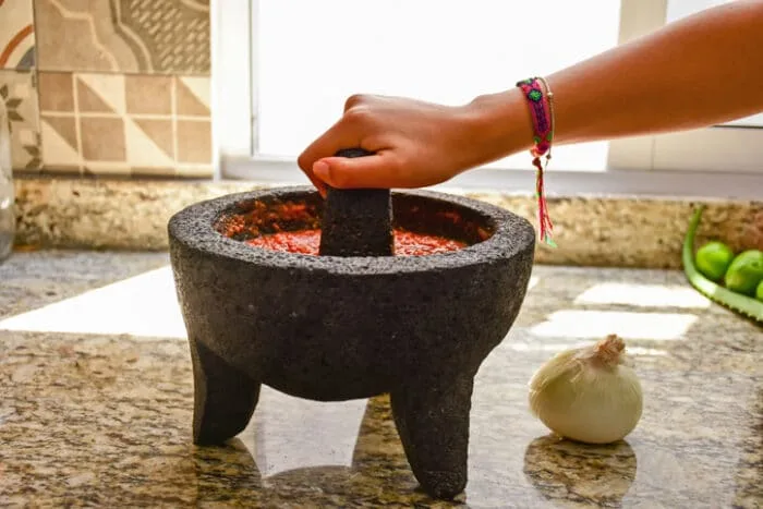 Molcajete Salsa for Better Results in a Home Kitchen