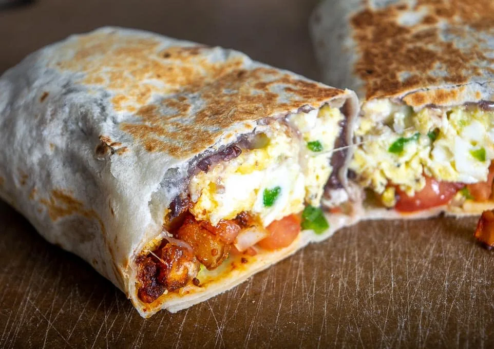How to Make Vegetarian Breakfast Burritos with Roasted Potatoes and Fresh Pico