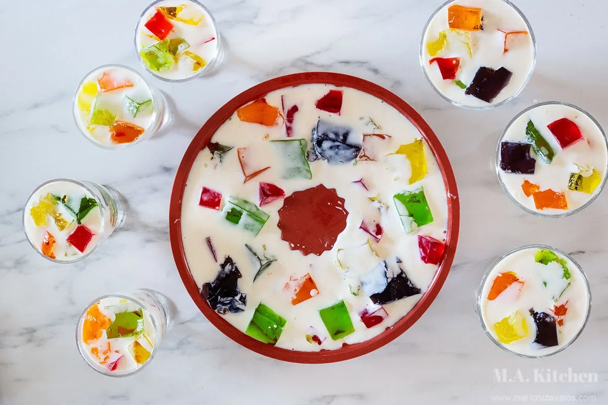 Gelatina De Mosaicos — Mexican Jello for Better Results in a Home Kitchen
